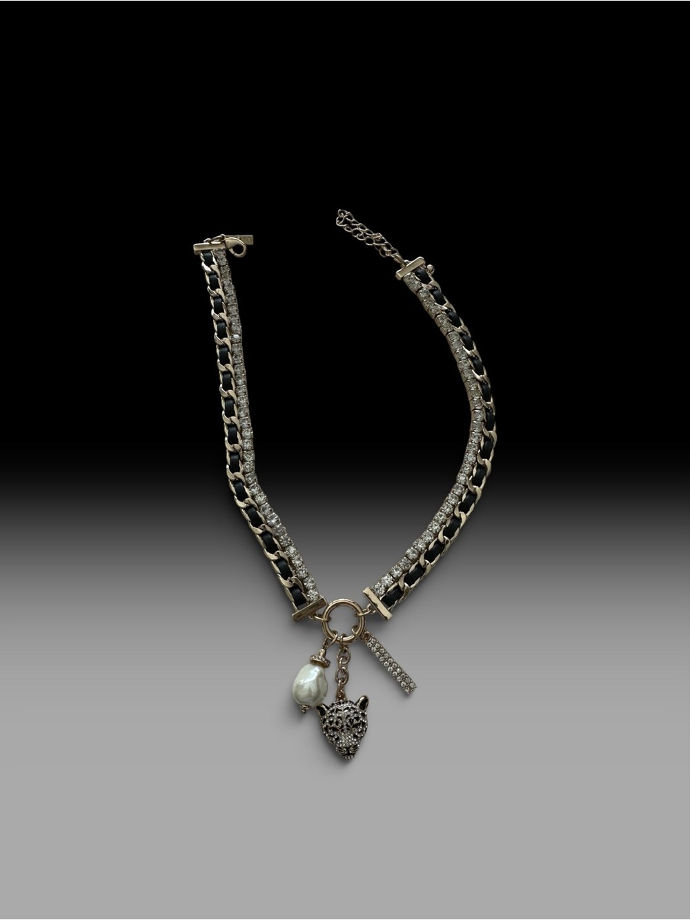 WHBM Gorgeous Gold-Tone Chain leopard, pearl Necklace with crystals and leather